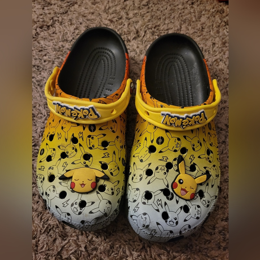 Pokemon Crocs